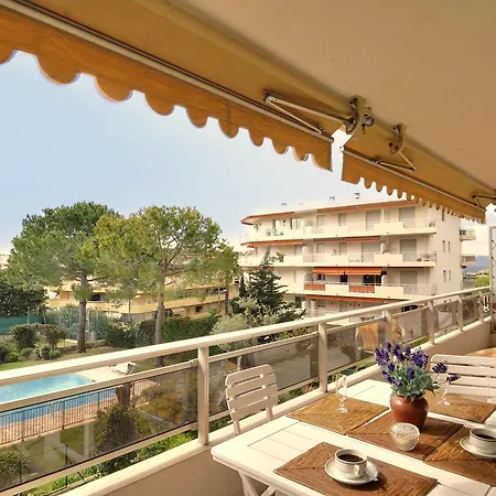 Le Pavois Apartment